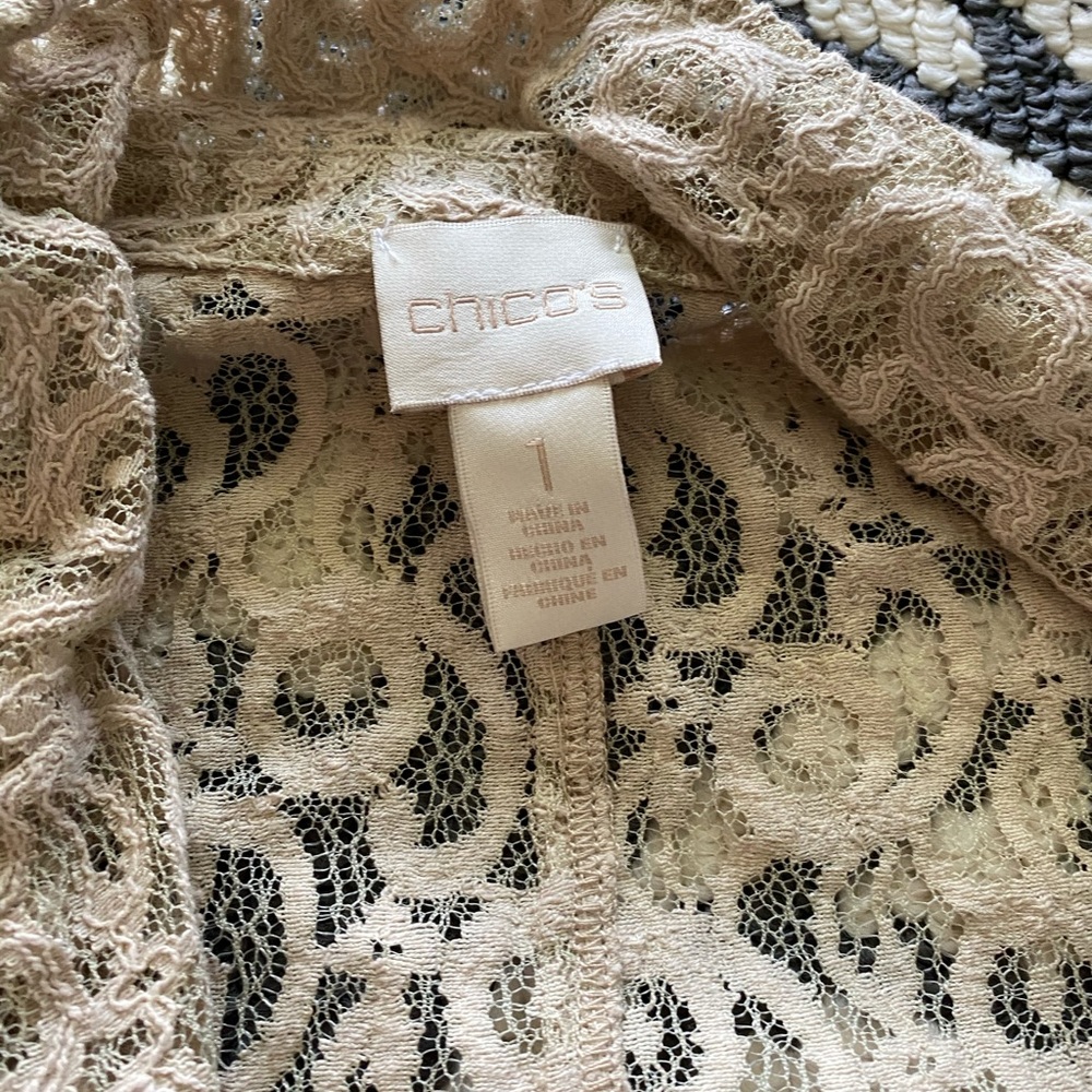 3/$10 Chico’s Lace Blazer - Picture 6 of 7